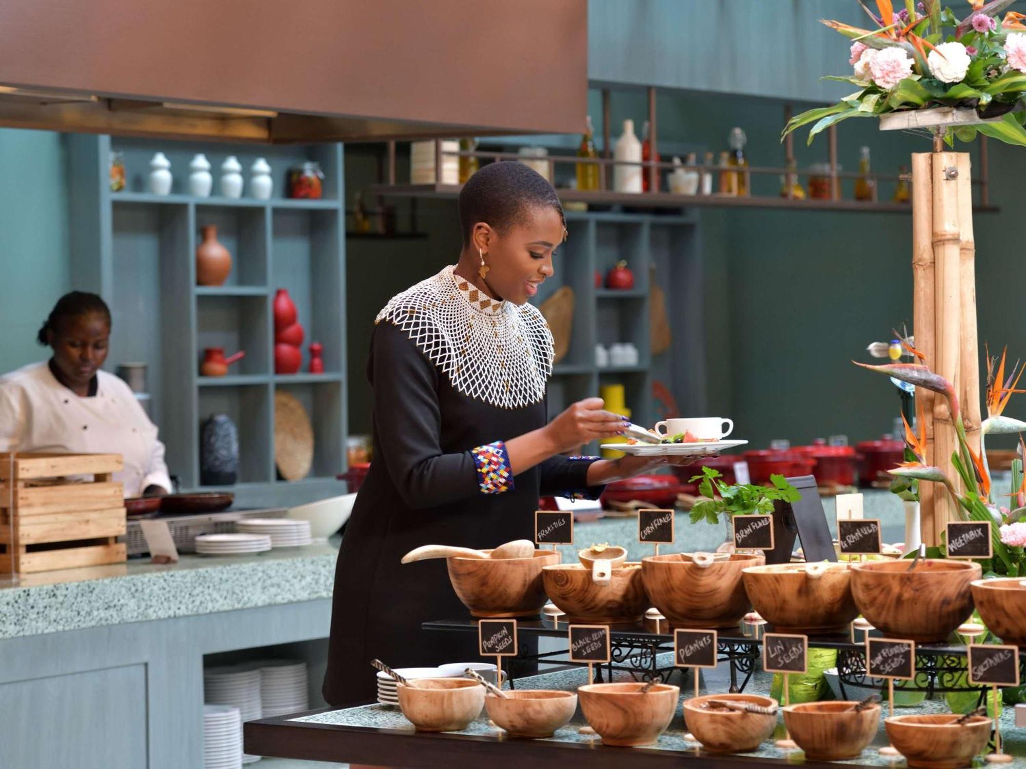 Pullman Nairobi Upper Hill Hotel ภายนอก รูปภาพ
