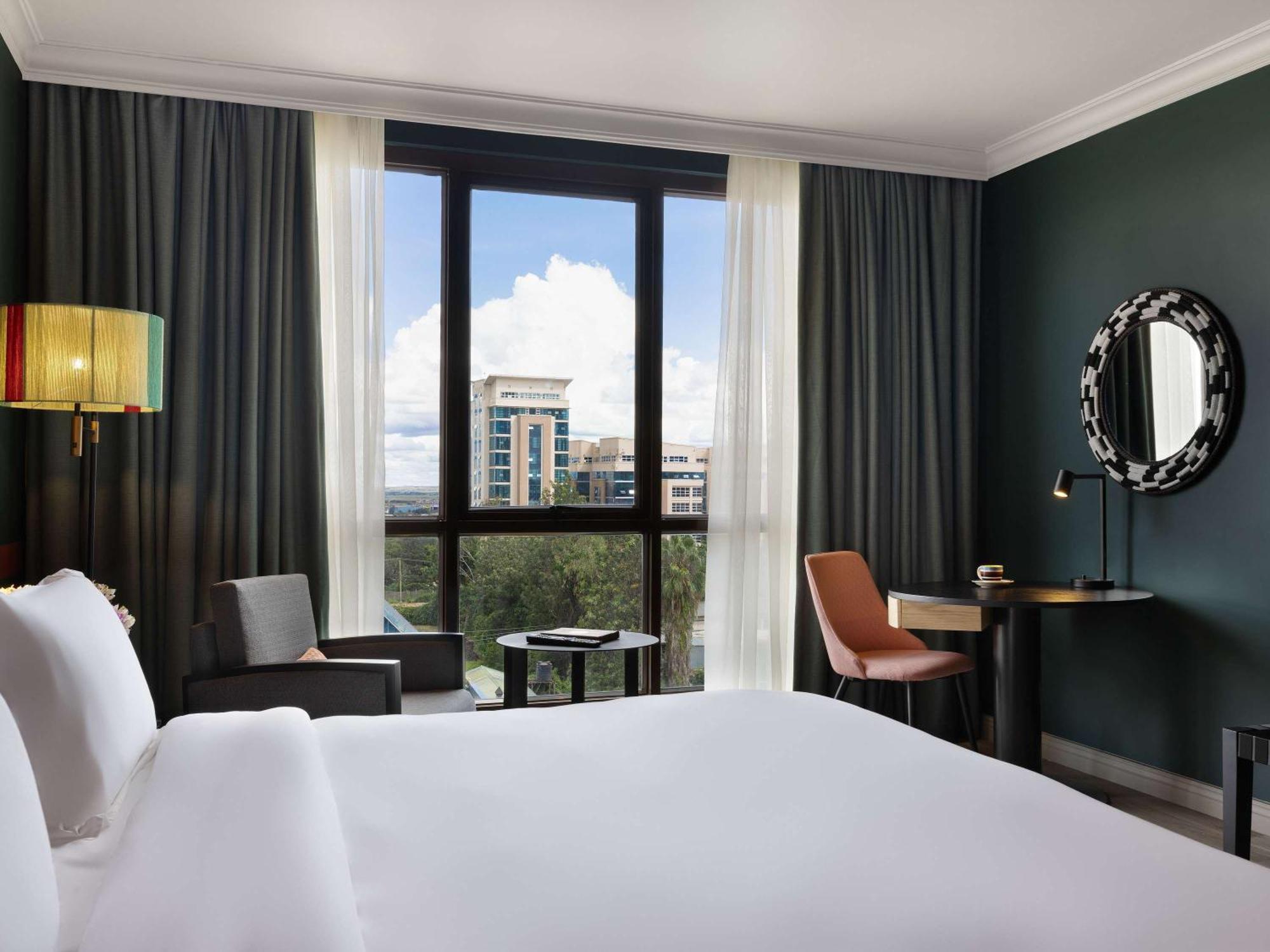 Pullman Nairobi Upper Hill Hotel ภายนอก รูปภาพ